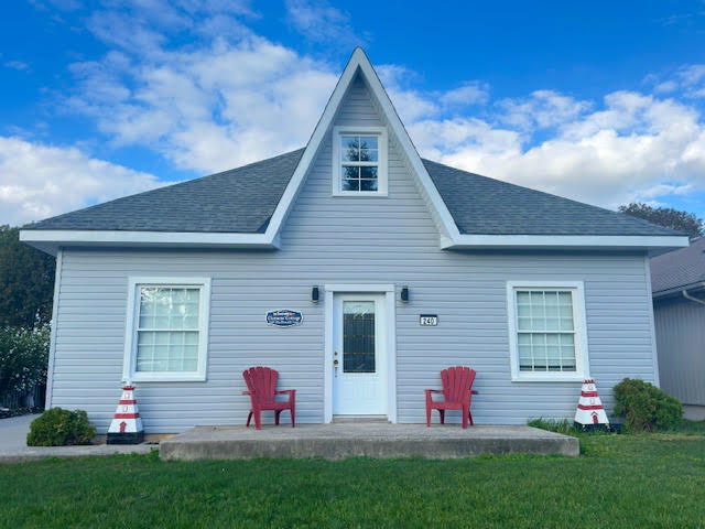 Clemens' Cottage exterior